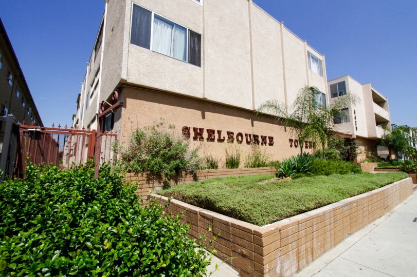 Shelbourne Towers Encino CA